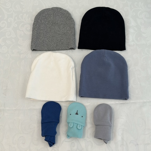 🌟3/$15🌟 NWOT Baby NB Caps and Mittens - Picture 2 of 7
